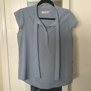 Elizabeth & Clarke Pullover Tie Neck Blouse